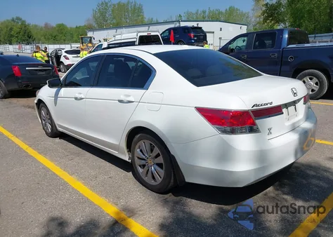 2011 Honda Accord 2.4 Ex-L из США, поврежденный, VIN 1HGCP2F8XBA803592
